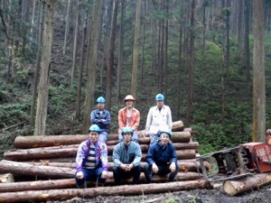 フォレスト萩原